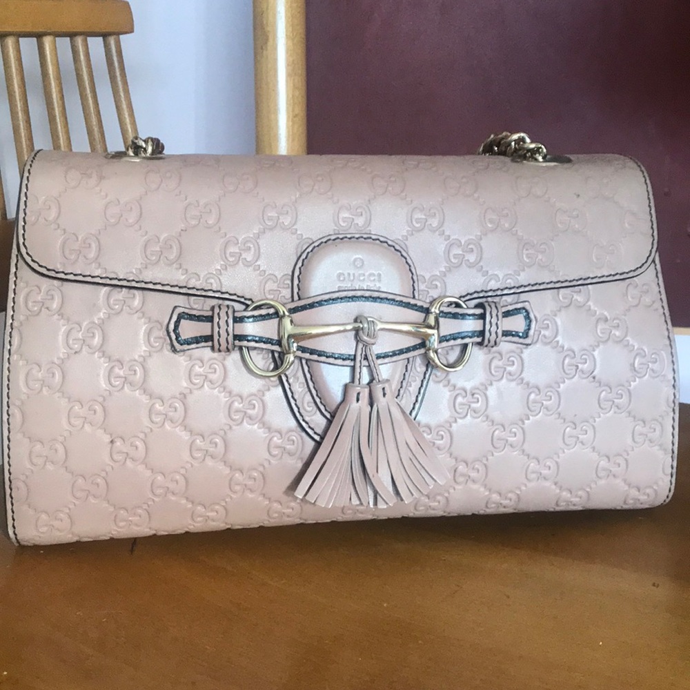Authentic Gucci leather chain purse 🌸